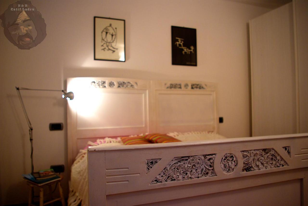 Catif Ladru Bed and Breakfast Cerveno Eksteriør billede