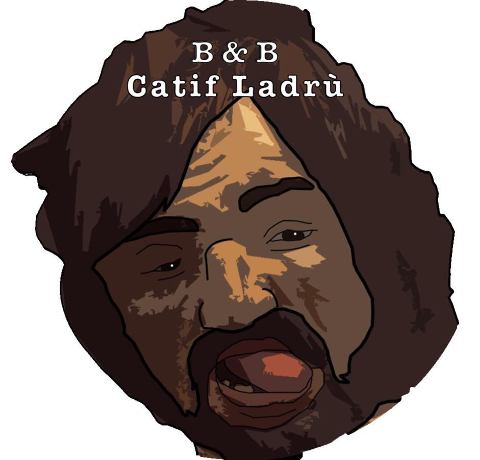 Catif Ladru Bed and Breakfast Cerveno Eksteriør billede